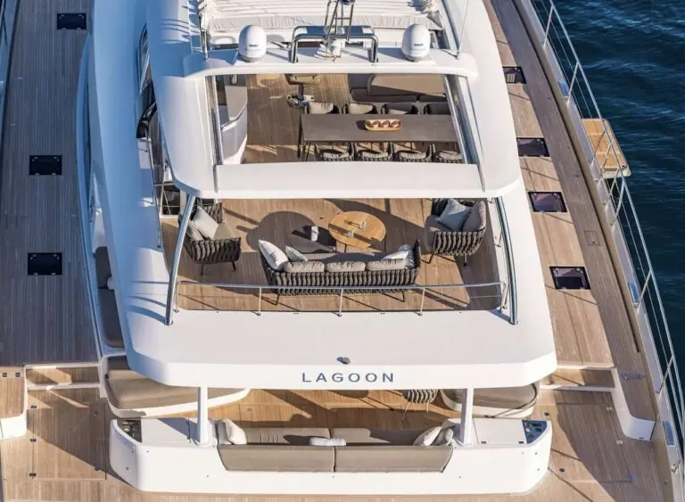 Charter Catamaran AEOLUS 77 available for charter in the BVI. AEOLUS accommodates 8 guests in 4 spacious cabins with ensuite. All Inclusive charters