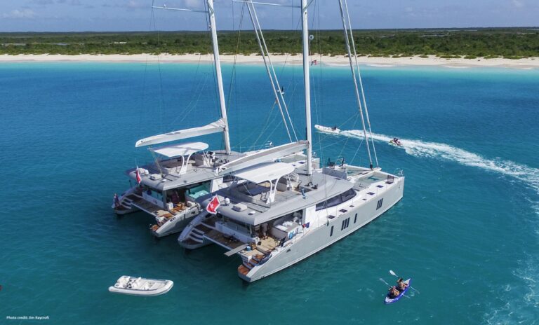 Tandem charter yachts Blue Dear and 19th Hole